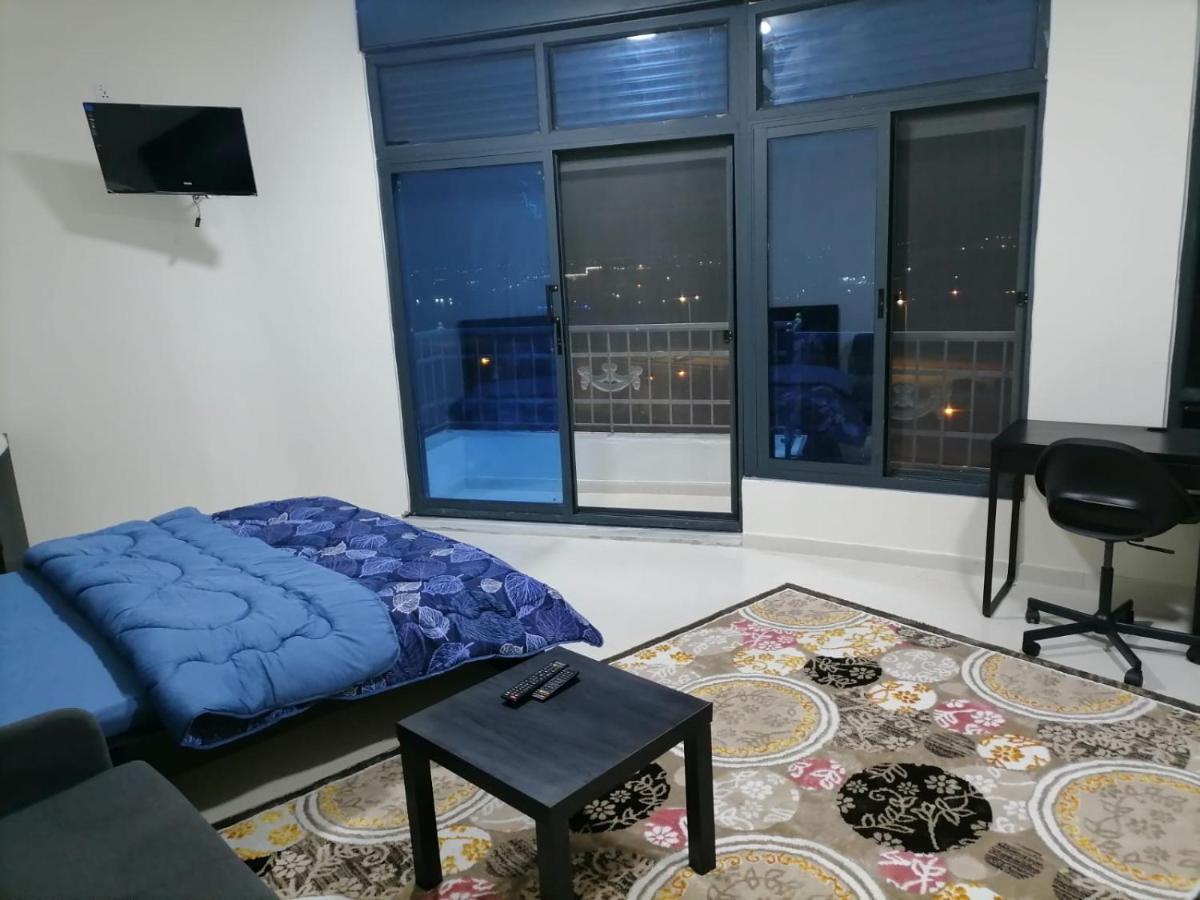 Apartament For Women Only - للنساء فقط Umm al-Amad Zewnętrze zdjęcie