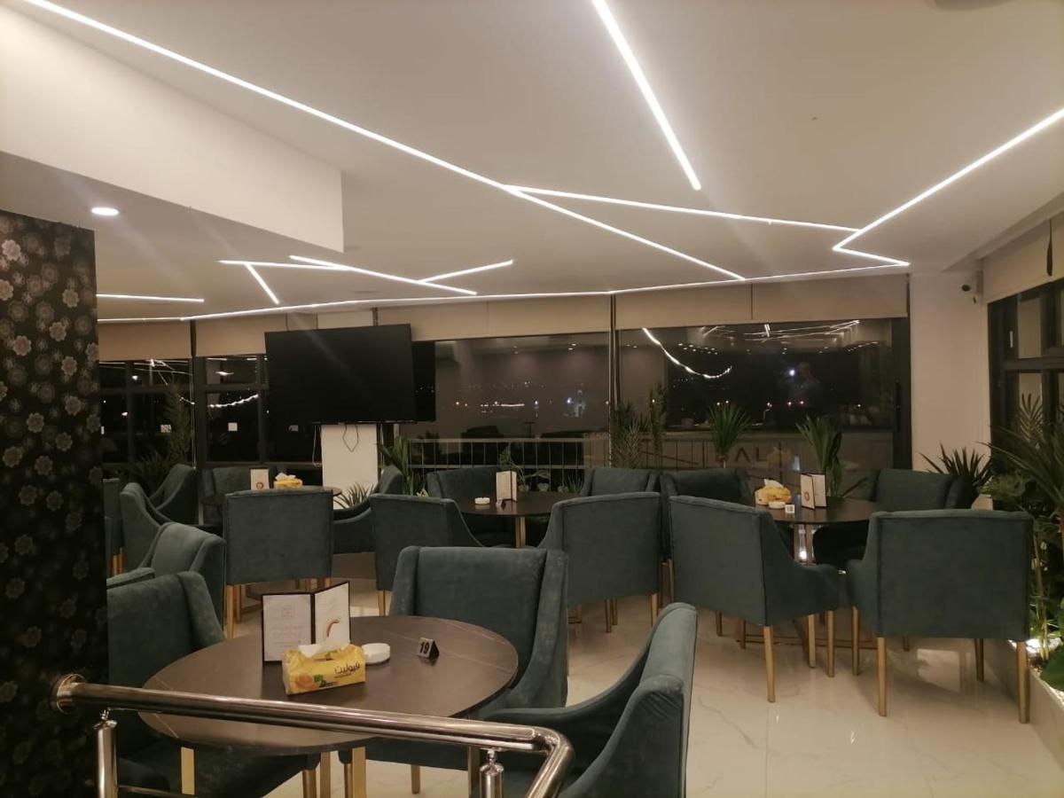 Apartament For Women Only - للنساء فقط Umm al-Amad Zewnętrze zdjęcie